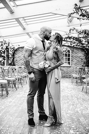 Foxtail Barns Wedding Photography - Kate & Jonathon-446