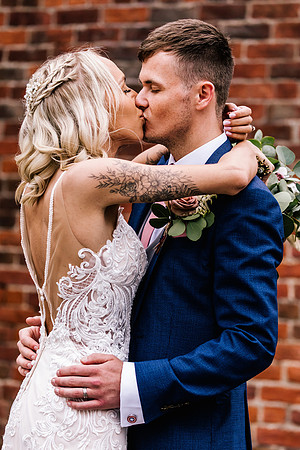 Sandhole Oak Barn Wedding Photography - Caitlin & Shane-764