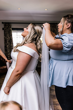 Manor House Hotel Wedding Photography - Megen & Dan-217