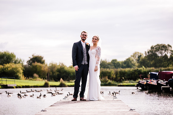 Aston Marina Wedding Photography - Sarah & Mathew-389