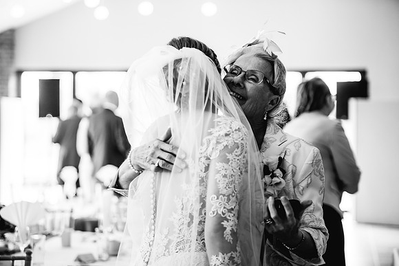 Aston Marina Wedding Photography - Sarah & Mathew-399