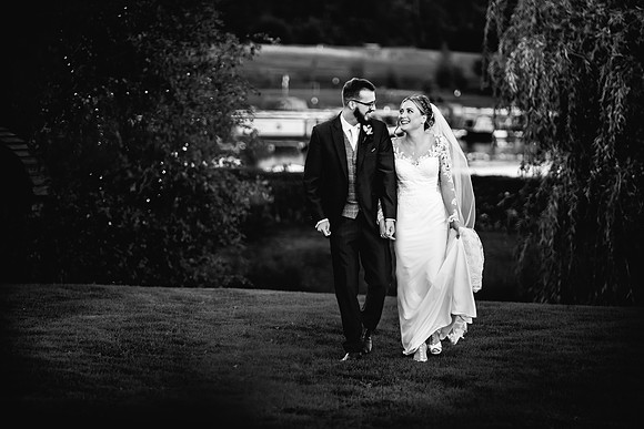 Aston Marina Wedding Photography - Sarah & Mathew-526