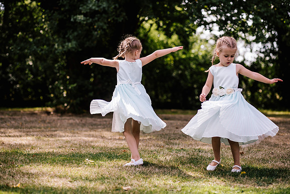 The Oak Tree Of Peover Wedding Photography - Cheshire Wedding Photographer-571