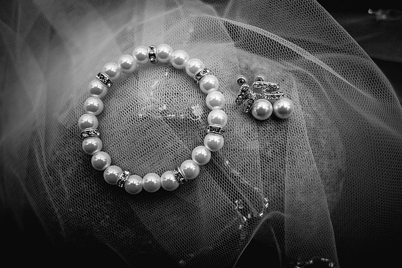 The Oak Tree Of Peover Wedding Photography - Nikki & Tom.-17