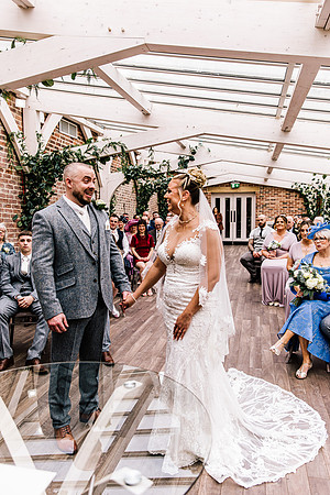 Foxtail Barns Wedding Photography - Kate & Jonathon-286