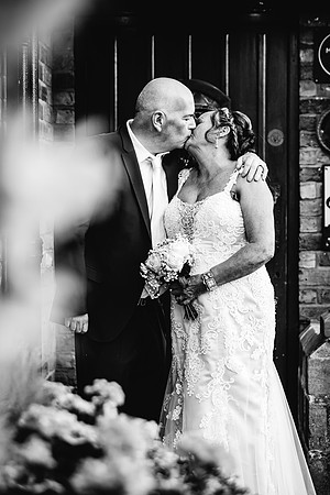 Jane & David - Gift Of A Wedding - Moat House Acton Trussell-495