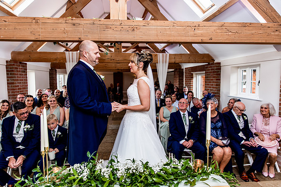 Hanbury Barn Wedding Photography - Laura & Phil-307