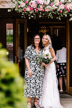 Sandhole Oak Barn Wedding Photography - Caitlin & Shane-583