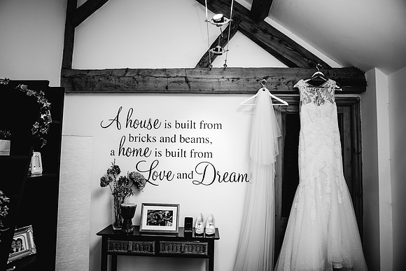 Rachel & Rich - Shropshire Wedding Photography - Market Drayton-41