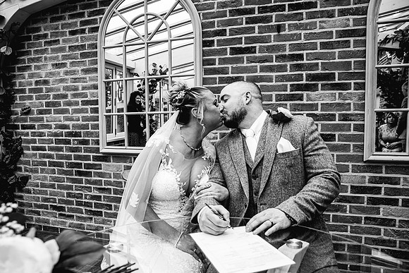 Foxtail Barns Wedding Photography - Kate & Jonathon-379