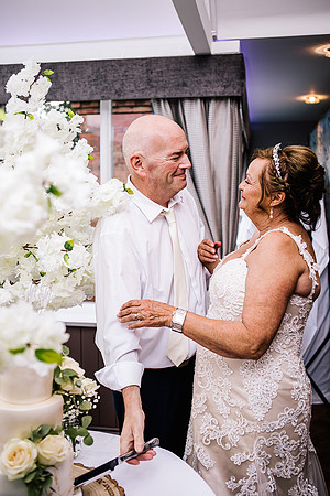 Jane & David - Gift Of A Wedding - Moat House Acton Trussell-429