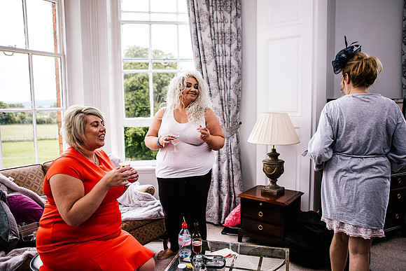 Dovecliff Hall Hotel Wedding Photography - Staffordshire Wedding Photographer - Kirsty & Ian-124