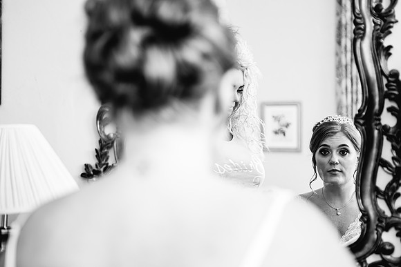 Dovecliff Hall Hotel Wedding Photography - Staffordshire Wedding Photographer - Kirsty & Ian-202
