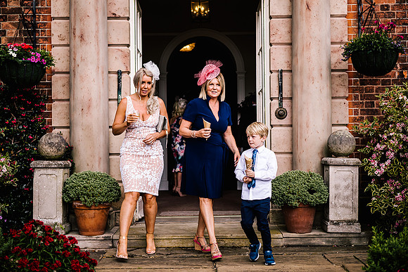 Dovecliff Hall Hotel Wedding Photography - Staffordshire Wedding Photographer - Kirsty & Ian-337