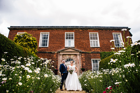 Dovecliff Hall Hotel Wedding Photography - Staffordshire Wedding Photographer - Kirsty & Ian-511
