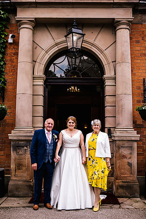 Dovecliff Hall Hotel Wedding Photography - Staffordshire Wedding Photographer - Kirsty & Ian-528