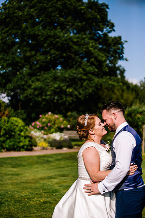 Dovecliff Hall Hotel Wedding Photography - Staffordshire Wedding Photographer - Kirsty & Ian-735
