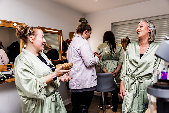 Hanbury Barn Wedding Photography - Laura & Phil-96