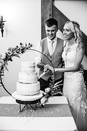 Sandhole Oak Barn Wedding Photography - Caitlin & Shane-863