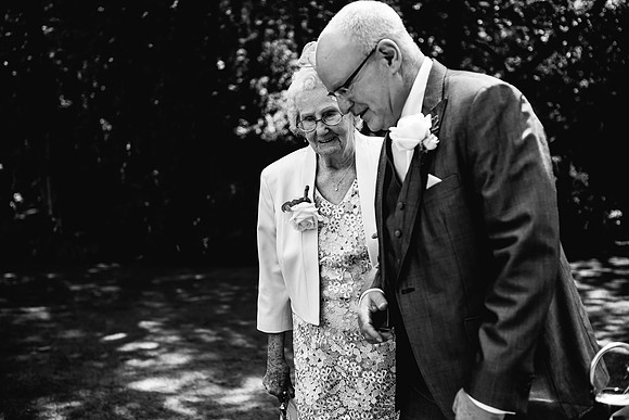 Moddershall Oaks Wedding Photography - Staffordshire Wedding Photographer -126