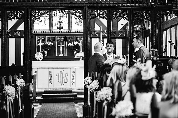 The Oak Tree Of Peover Wedding Photography - Cheshire Wedding Photographer-251