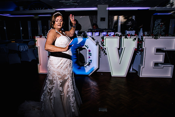 Jane & David - Gift Of A Wedding - Moat House Acton Trussell-519