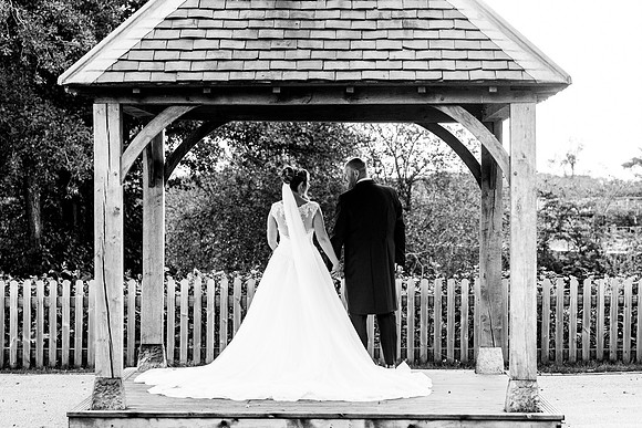 Hanbury Barn Wedding Photography - Laura & Phil-565