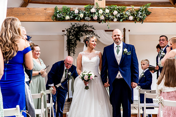 Hanbury Barn Wedding Photography - Laura & Phil-364