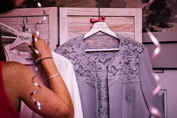 Moddershall Oaks Wedding Photography - Staffordshire Wedding Photographer - Nicky & Tom-22