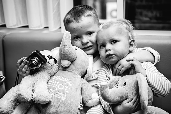 Moddershall Oaks Wedding Photography - Staffordshire Wedding Photographer - Nicky & Tom-143