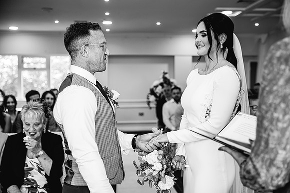 Wychwood Park Wedding Photography - Jessica & Mark-228