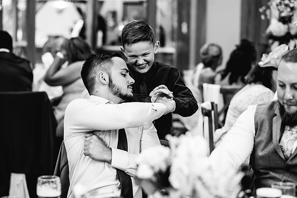 The Oak Tree Of Peover Wedding Photography - Cheshire Wedding Photographer-717