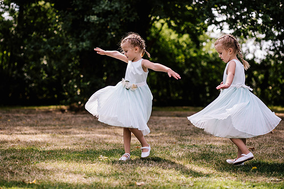 The Oak Tree Of Peover Wedding Photography - Cheshire Wedding Photographer-570