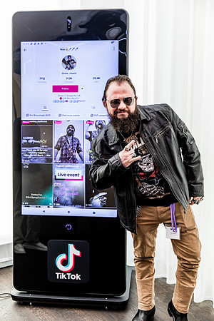 Tiktok HQ. - Stealthmode Agency Day-44