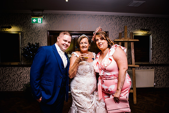 Jane & David - Gift Of A Wedding - Moat House Acton Trussell-313