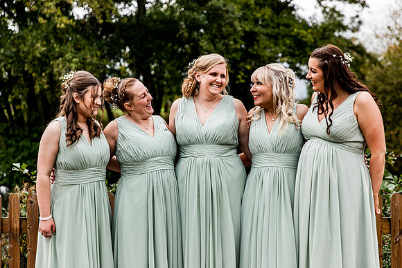 Hanbury Barn Wedding Photography - Laura & Phil-211