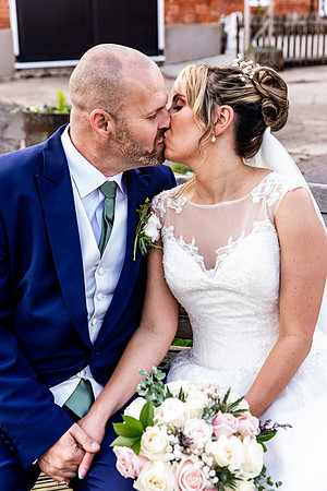 Hanbury Barn Wedding Photography - Laura & Phil-617
