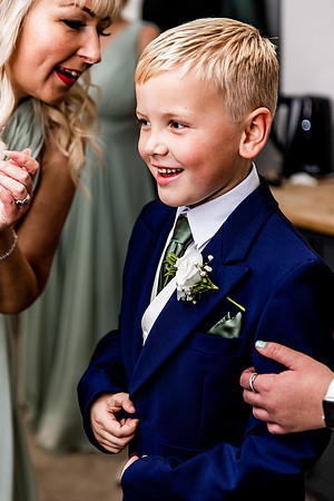 Hanbury Barn Wedding Photography - Laura & Phil-228