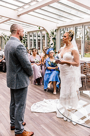 Foxtail Barns Wedding Photography - Kate & Jonathon-315