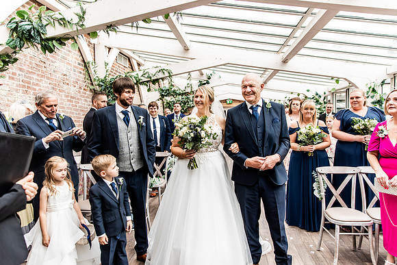 Foxtail Barns Wedding Photography - Kerry & Andy-244