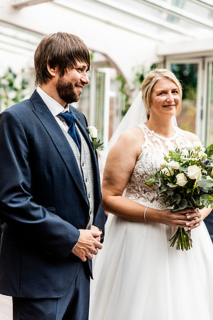 Foxtail Barns Wedding Photography - Kerry & Andy-249