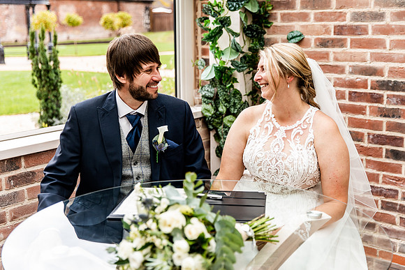 Foxtail Barns Wedding Photography - Kerry & Andy-299