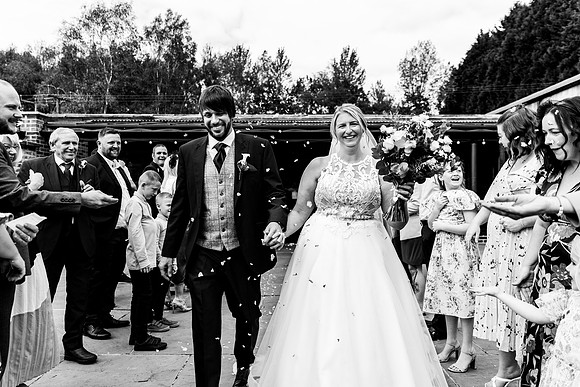 Foxtail Barns Wedding Photography - Kerry & Andy-343