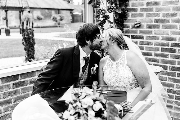 Foxtail Barns Wedding Photography - Kerry & Andy-302