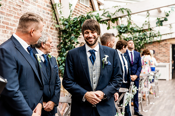 Foxtail Barns Wedding Photography - Kerry & Andy-211