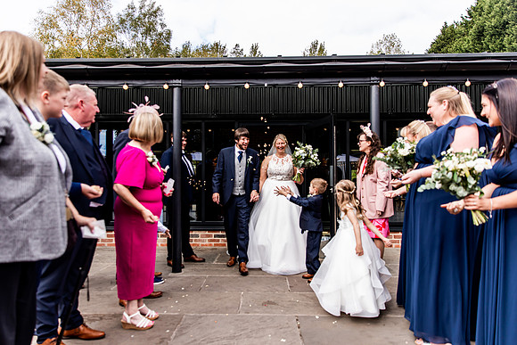 Foxtail Barns Wedding Photography - Kerry & Andy-332