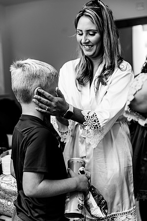 Hanbury Barn Wedding Photography - Laura & Phil-115