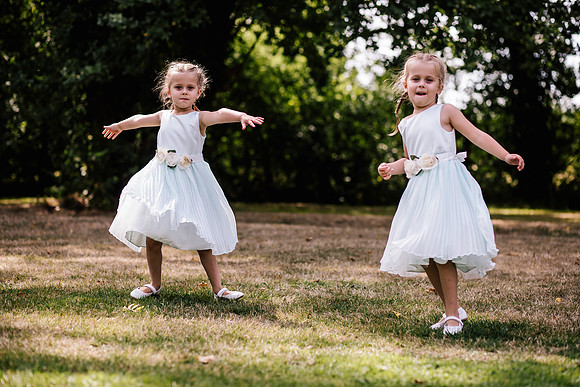 The Oak Tree Of Peover Wedding Photography - Cheshire Wedding Photographer-573