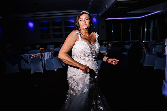 Jane & David - Gift Of A Wedding - Moat House Acton Trussell-518