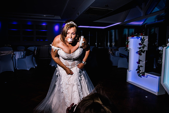 Jane & David - Gift Of A Wedding - Moat House Acton Trussell-530